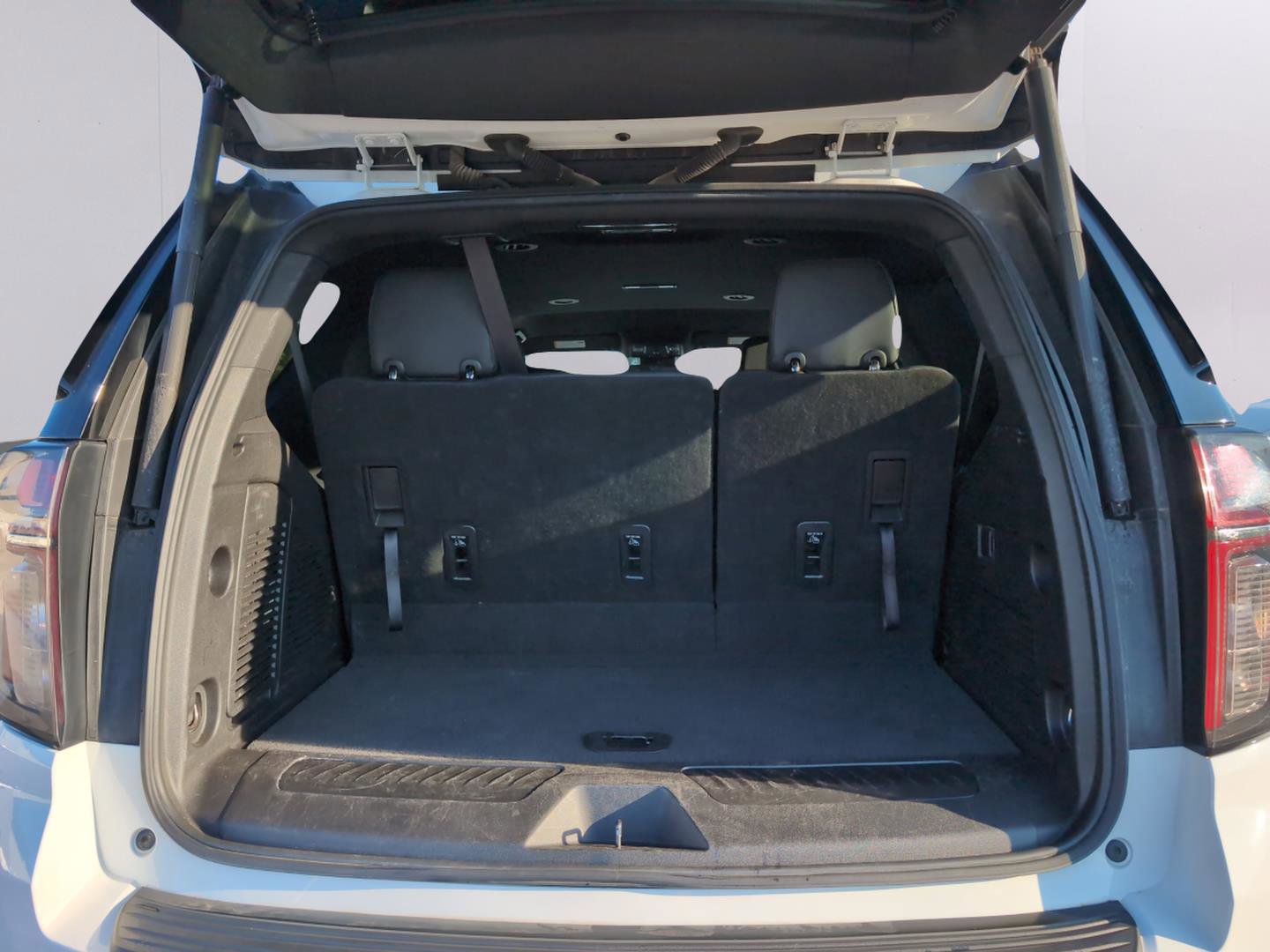 Used 2023 Chevrolet Tahoe LT image 30