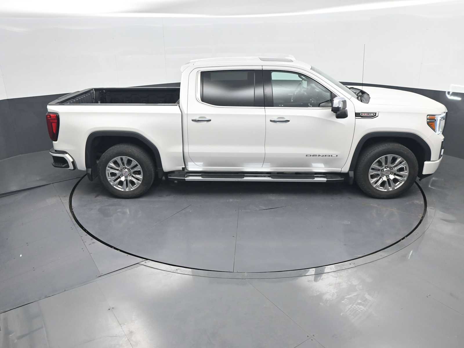 Used 2021 GMC Sierra 1500 Denali w/ Driver Alert Package II AWD/4WD image 45