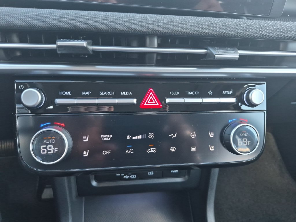 New 2026 Hyundai Tucson Limited AWD/4WD image 17
