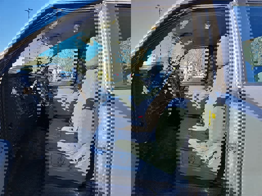 Used 2014 Ford F150 STX image 11