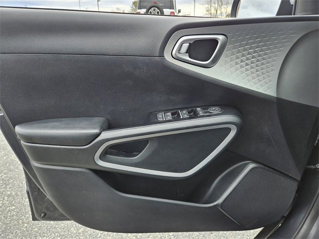Used 2020 Kia Soul X-Line image 29