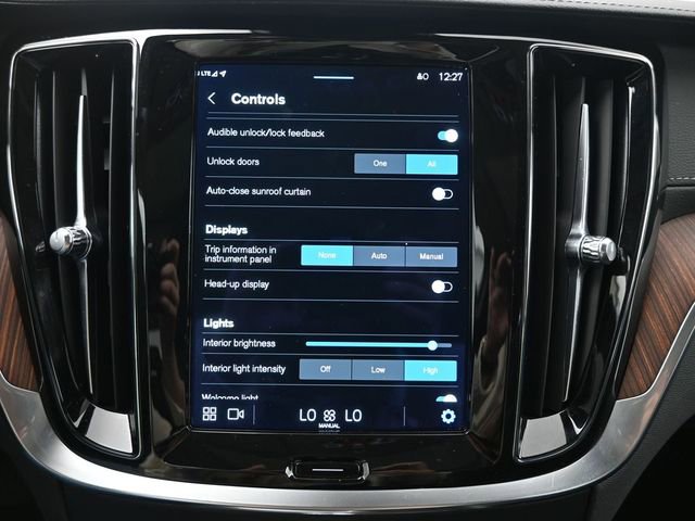 Used 2023 Volvo S60 B5 Ultimate image 18