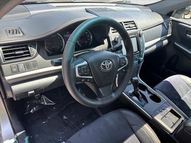 Used 2016 Toyota Camry XSE w/ Moonroof Package FWD image 7