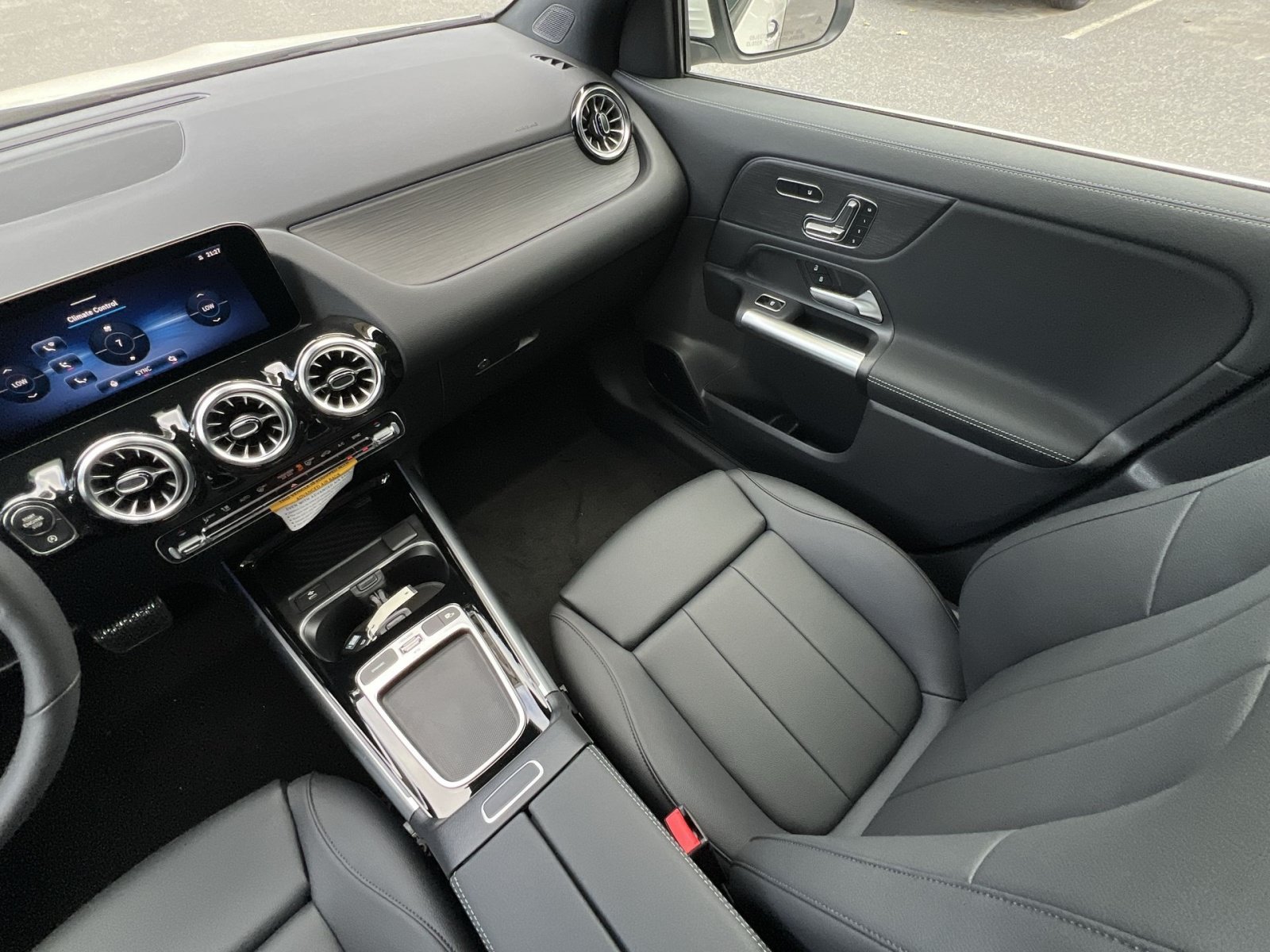 New 2026 Mercedes-Benz GLA 250 4MATIC image 14