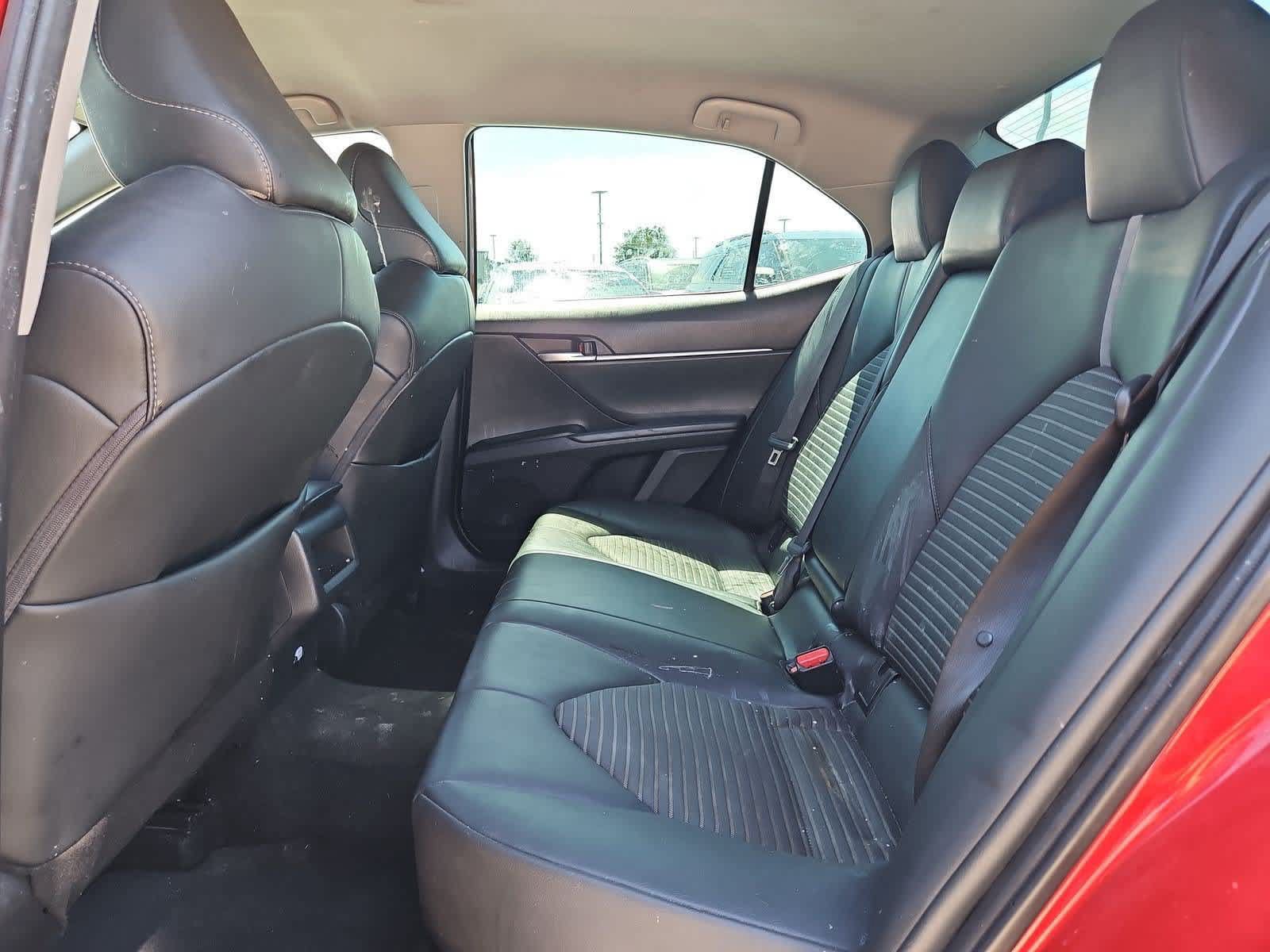 Used 2023 Toyota Camry SE FWD image 18