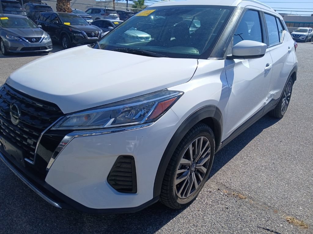 Certified 2021 Nissan Kicks SV