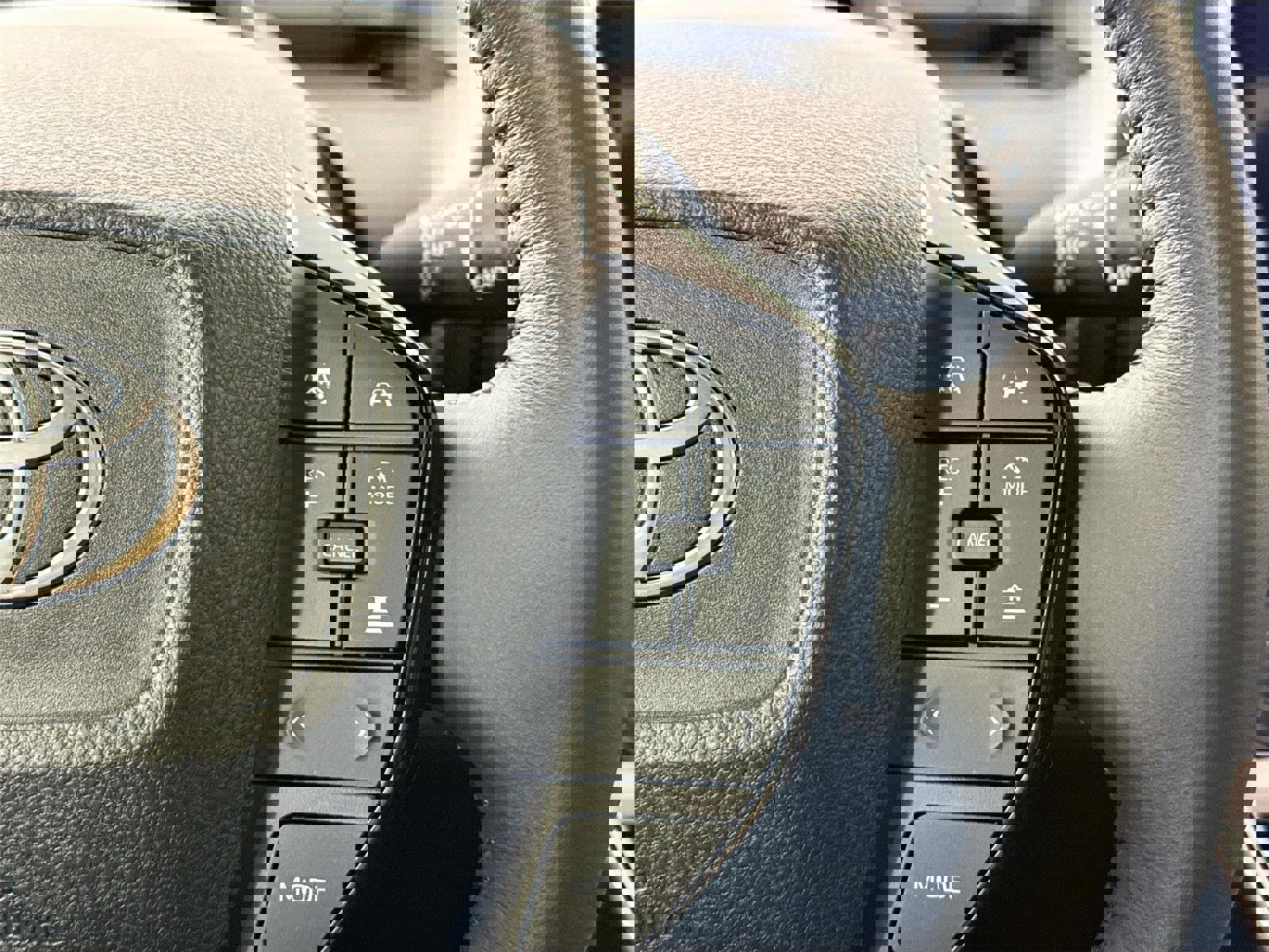 New 2025 Toyota bZ4X AWD image 18