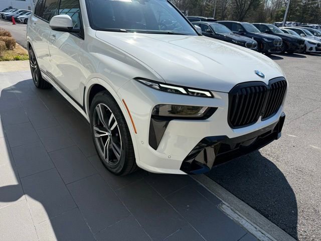 Certified 2024 BMW X7 xDrive40i w/ Executive Package AWD/4WD image 4