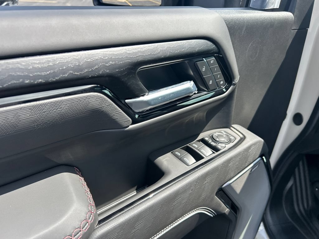 New 2026 GMC Sierra 2500 AT4X AWD/4WD image 16