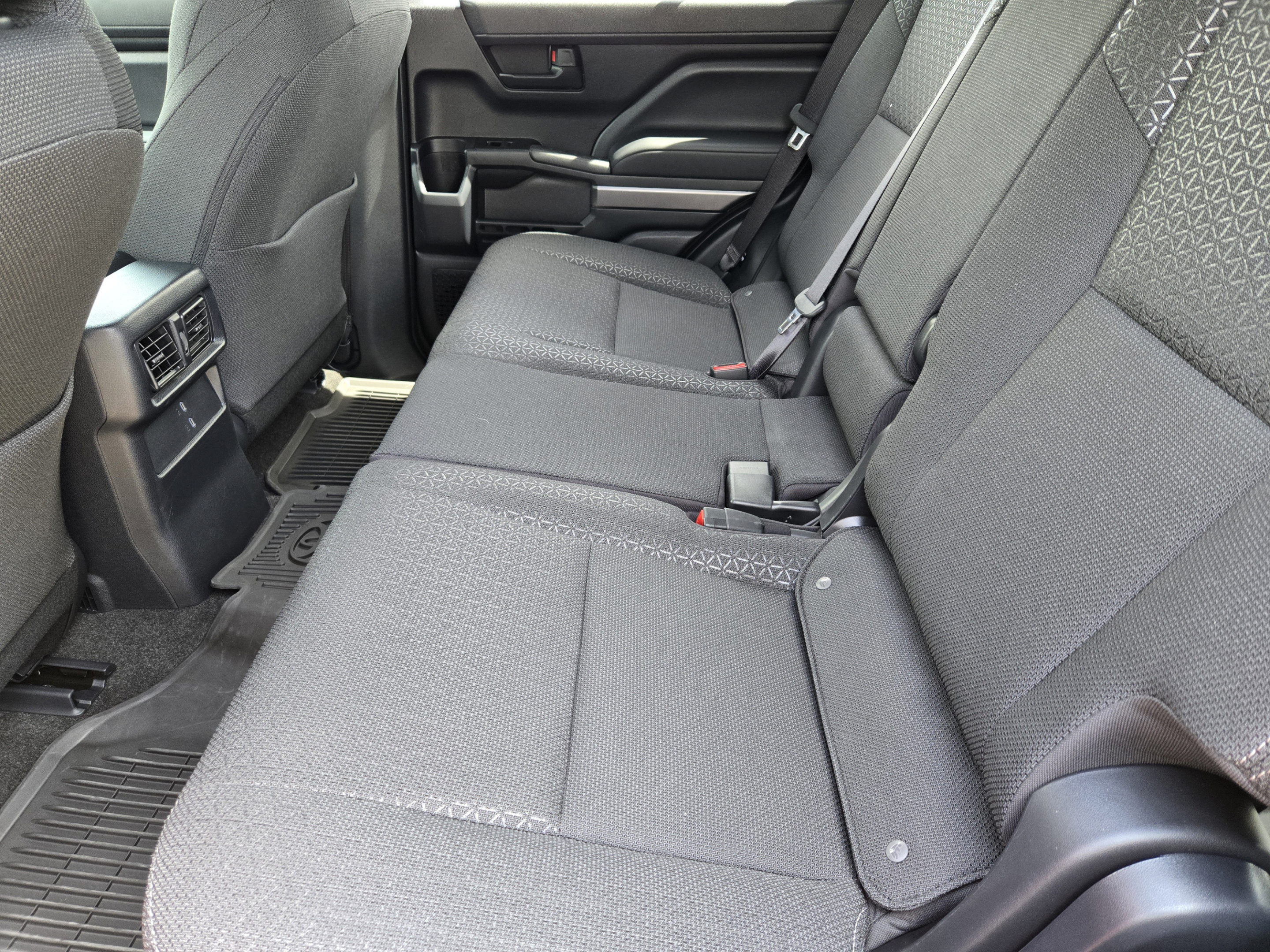Used 2026 Toyota 4Runner SR5 AWD/4WD image 29