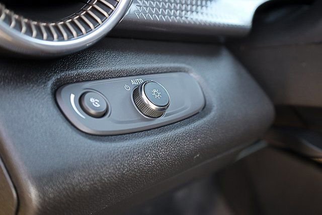 Used 2025 Chevrolet Trax ACTIV image 29