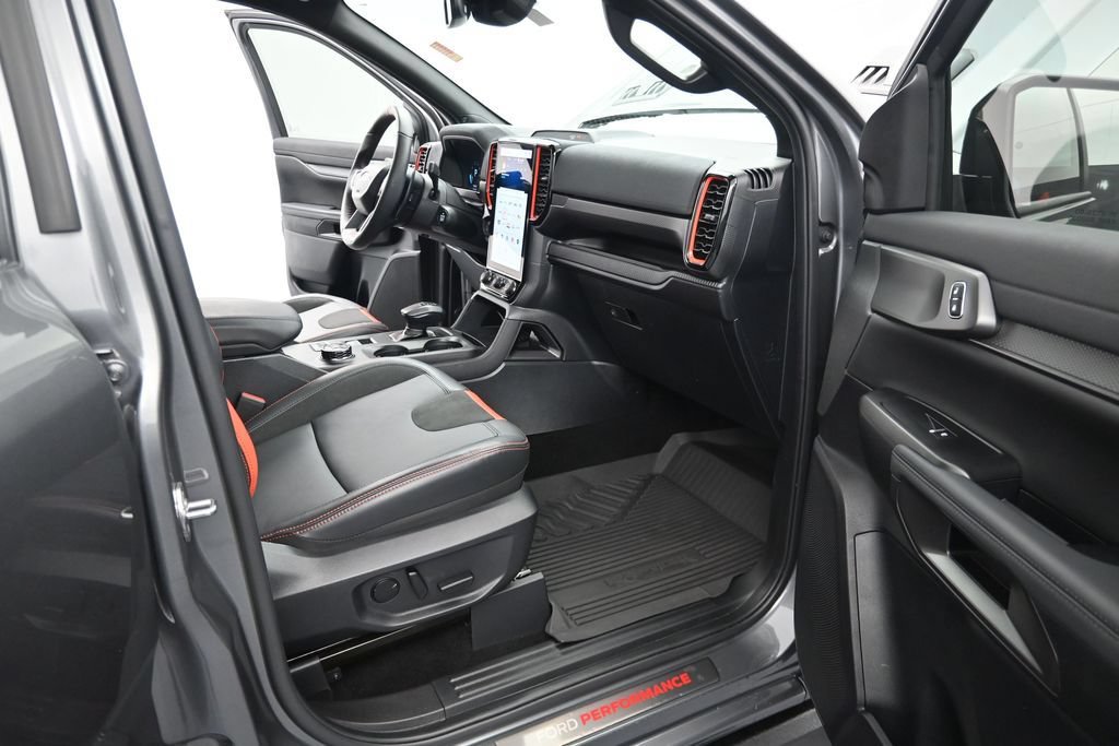 Used 2025 Ford Ranger Raptor AWD/4WD image 11