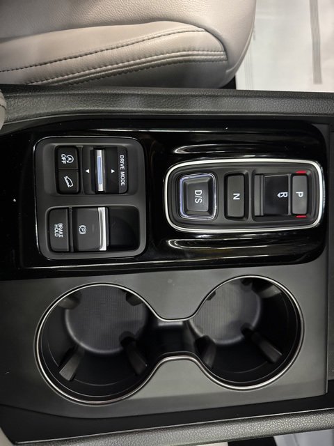 Used 2025 Honda Pilot EX-L image 20