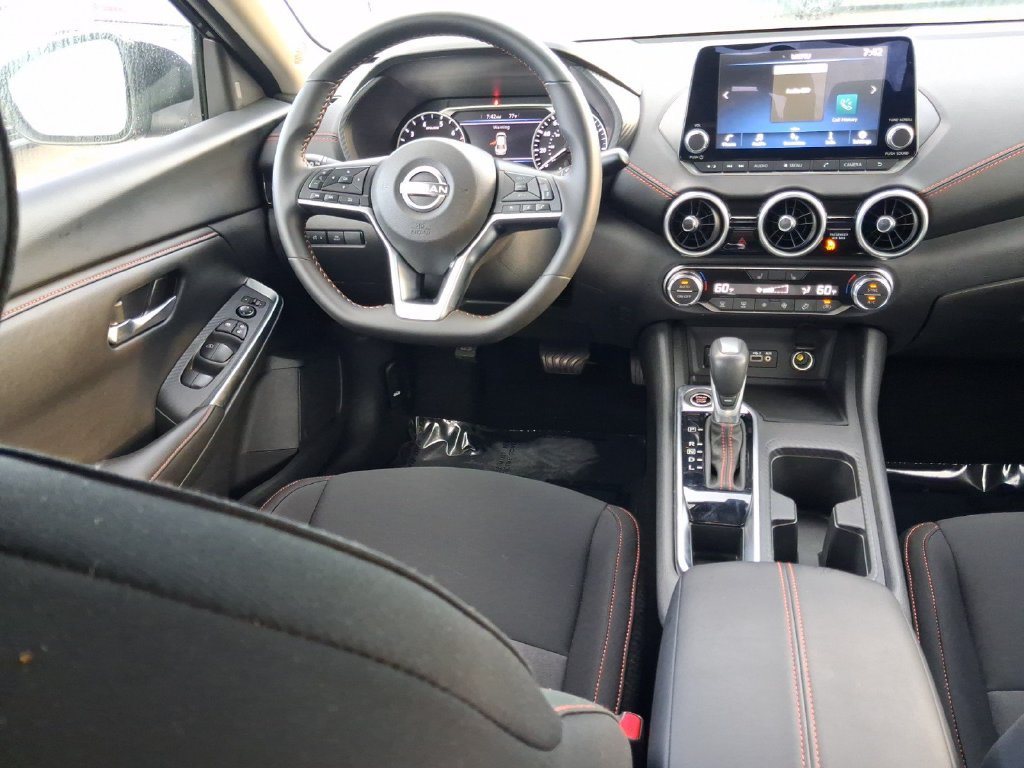 Certified 2025 Nissan Sentra SR w/ Midnight Edition FWD image 18