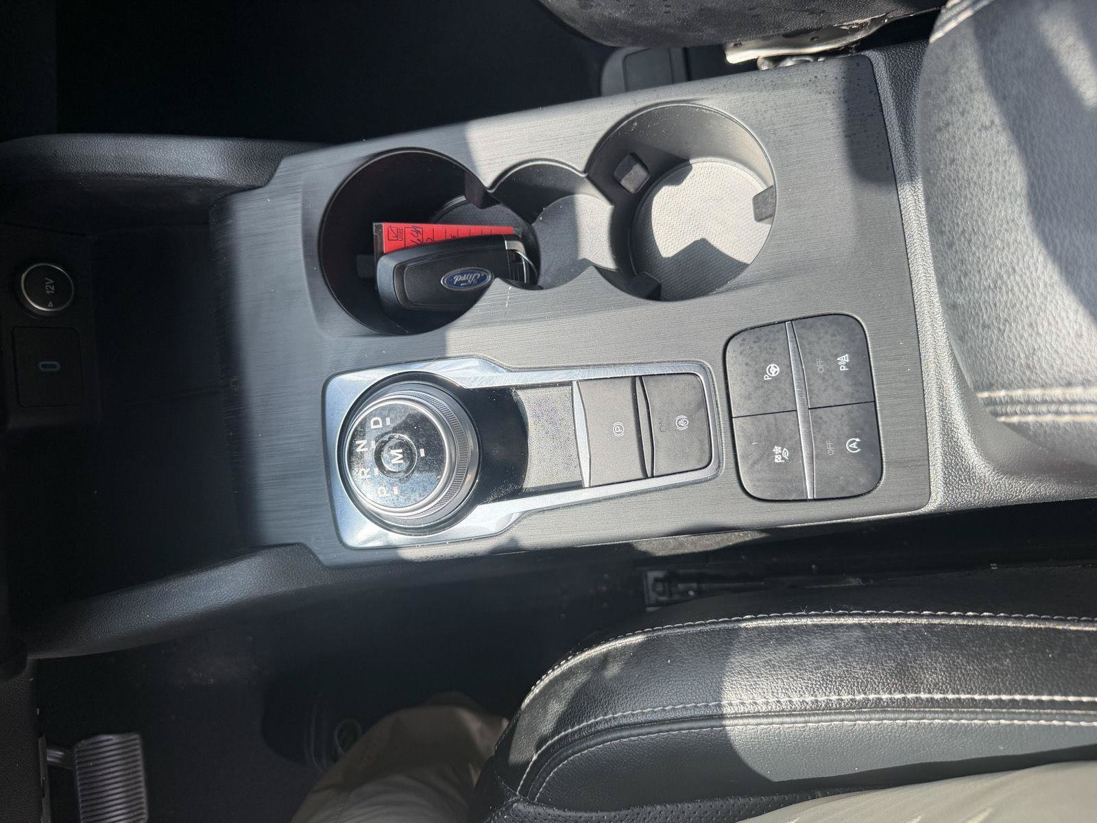 Used 2020 Ford Escape Titanium AWD/4WD image 19