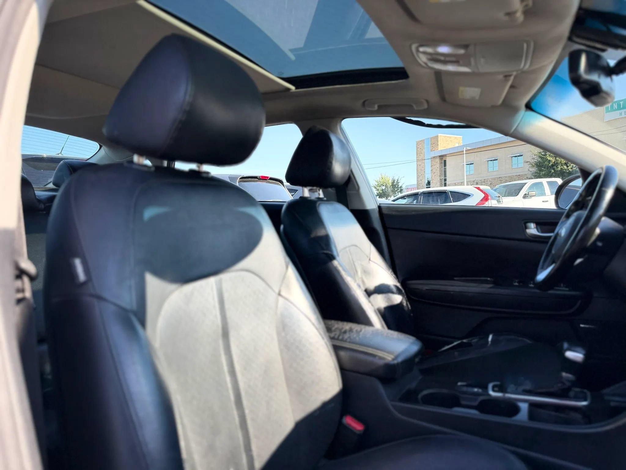 Used 2019 Kia Optima EX w/ EX Premium Package FWD image 24