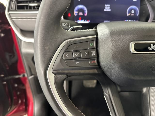 Used 2023 Jeep Grand Cherokee Altitude image 16