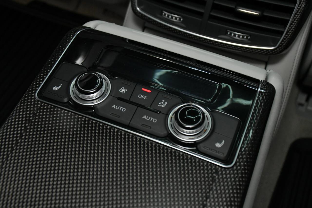 Used 2018 Audi S8 Plus w/ Dynamic Package AWD/4WD image 47