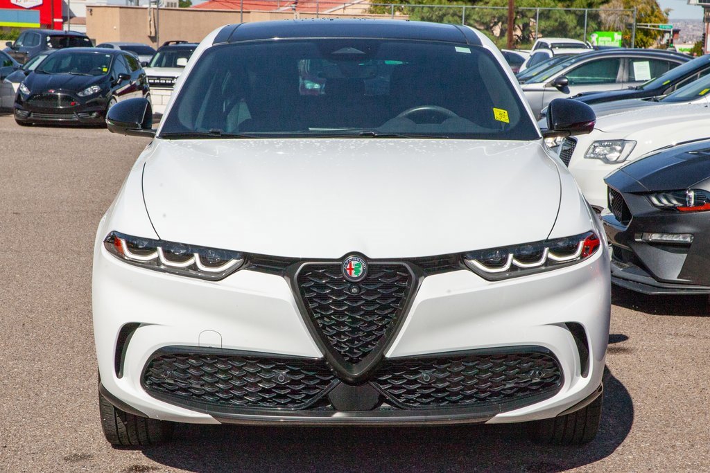 Used 2024 Alfa Romeo Tonale Veloce image 3