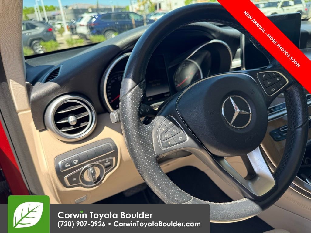 Used 2017 Mercedes-Benz GLC 300 4MATIC image 9