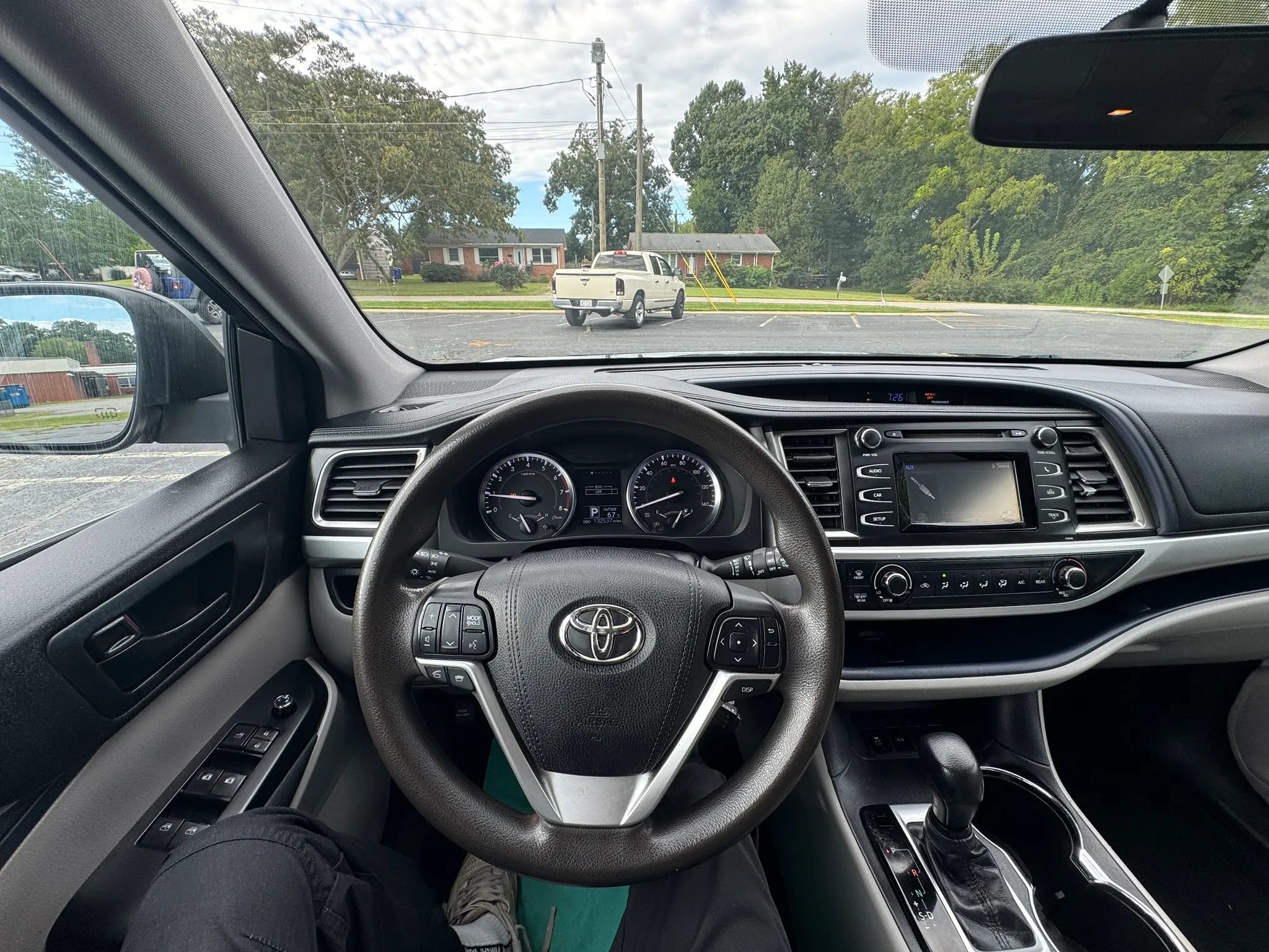 Used 2015 Toyota Highlander LE FWD image 20