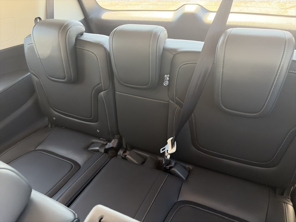 Used 2025 Nissan Armada SV RWD image 28