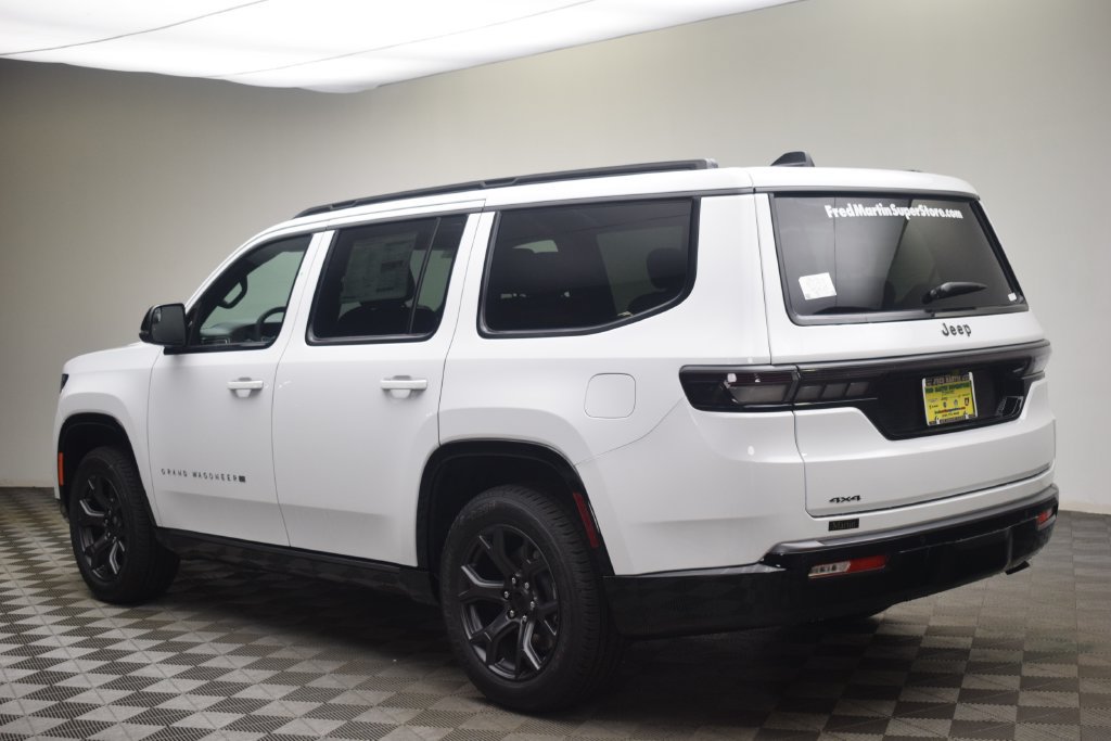 New 2026 Jeep Grand Wagoneer Limited AWD/4WD image 12