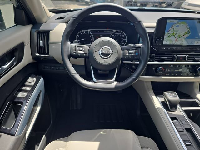 Certified 2025 Nissan Pathfinder SL w/ SL Premium Package FWD image 14