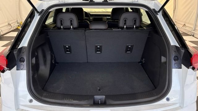 New 2027 Chevrolet Bolt RS FWD image 4