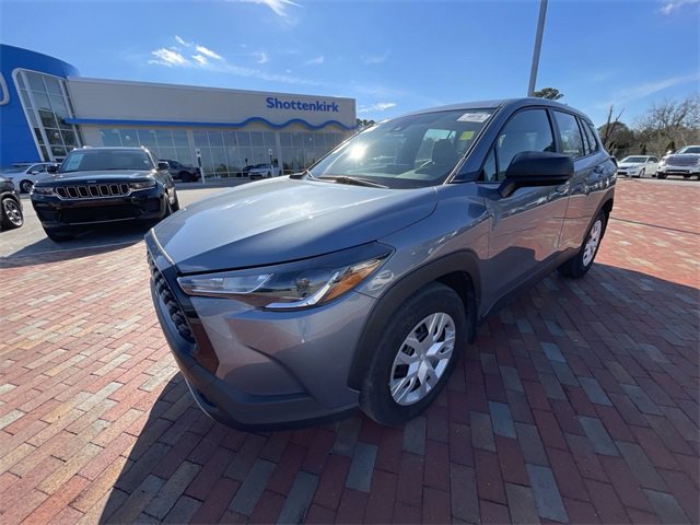 Used 2022 Toyota Corolla Cross L image 10