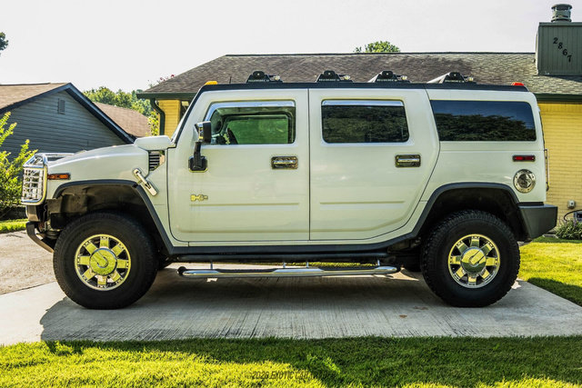 Used 2003 HUMMER H2 w/ Preferred Equipment Group AWD/4WD image 3