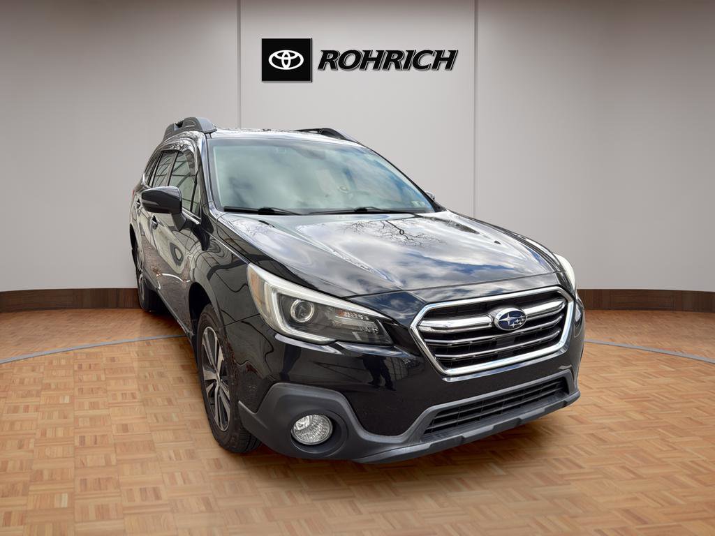 Used 2018 Subaru Outback 2.5i Limited image 3