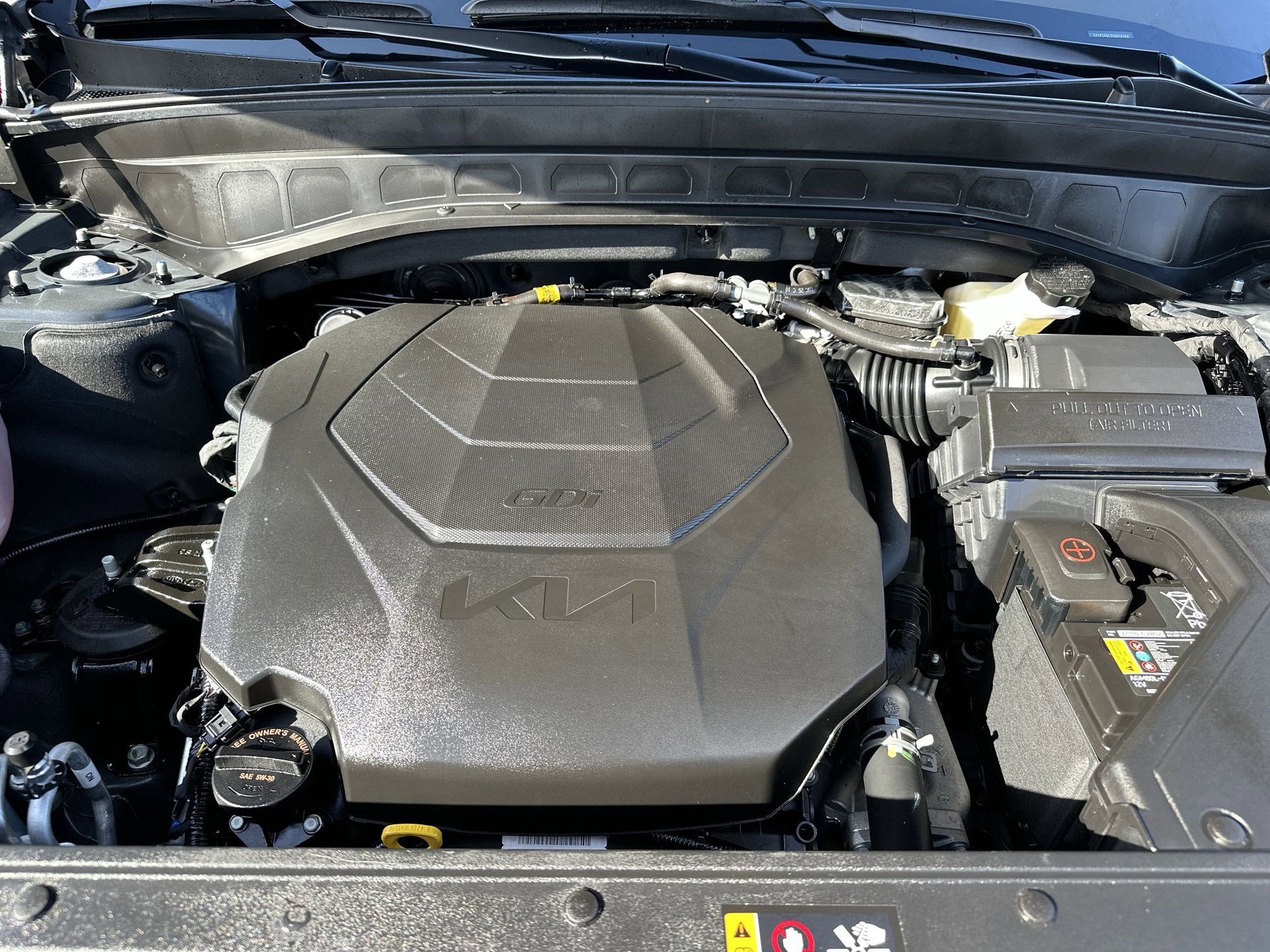 Used 2025 Kia Telluride SX w/ SX Captain's Chair Package image 18