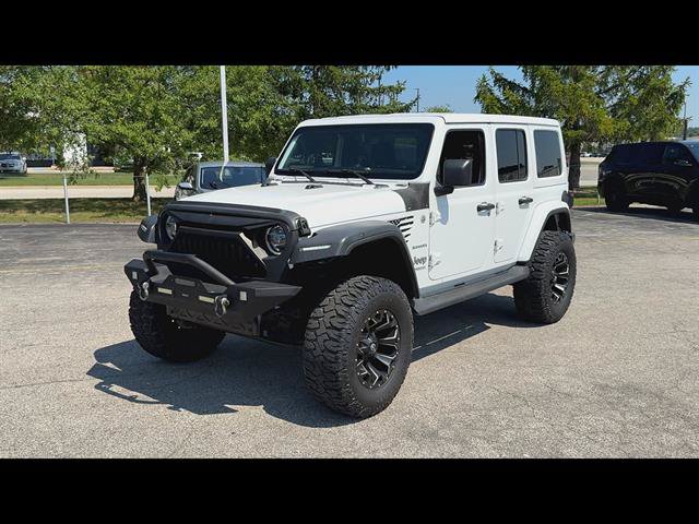 Used 2018 Jeep Wrangler Unlimited Sahara w/ Dual Top Group AWD/4WD image 32