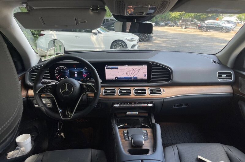 Used 2025 Mercedes-Benz GLE 350 4MATIC image 6
