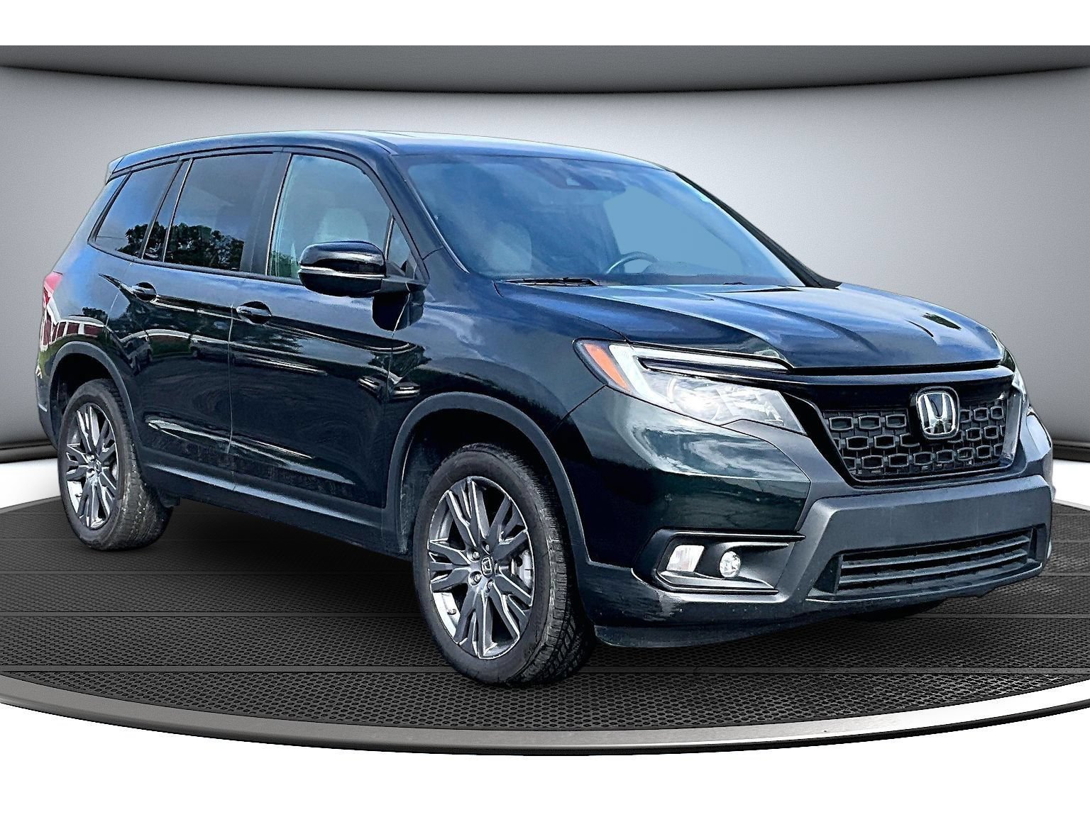 Used 2020 Honda Passport EX-L image 2