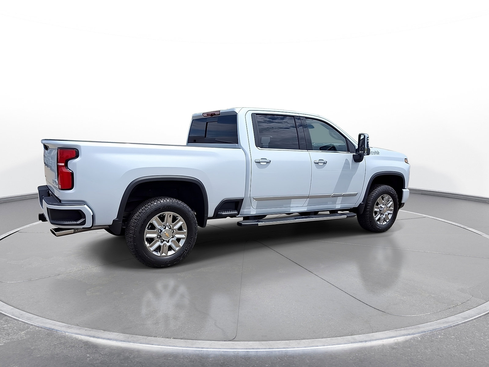 New 2026 Chevrolet Silverado 2500 High Country w/ Z71 Off-Road Package AWD/4WD image 8