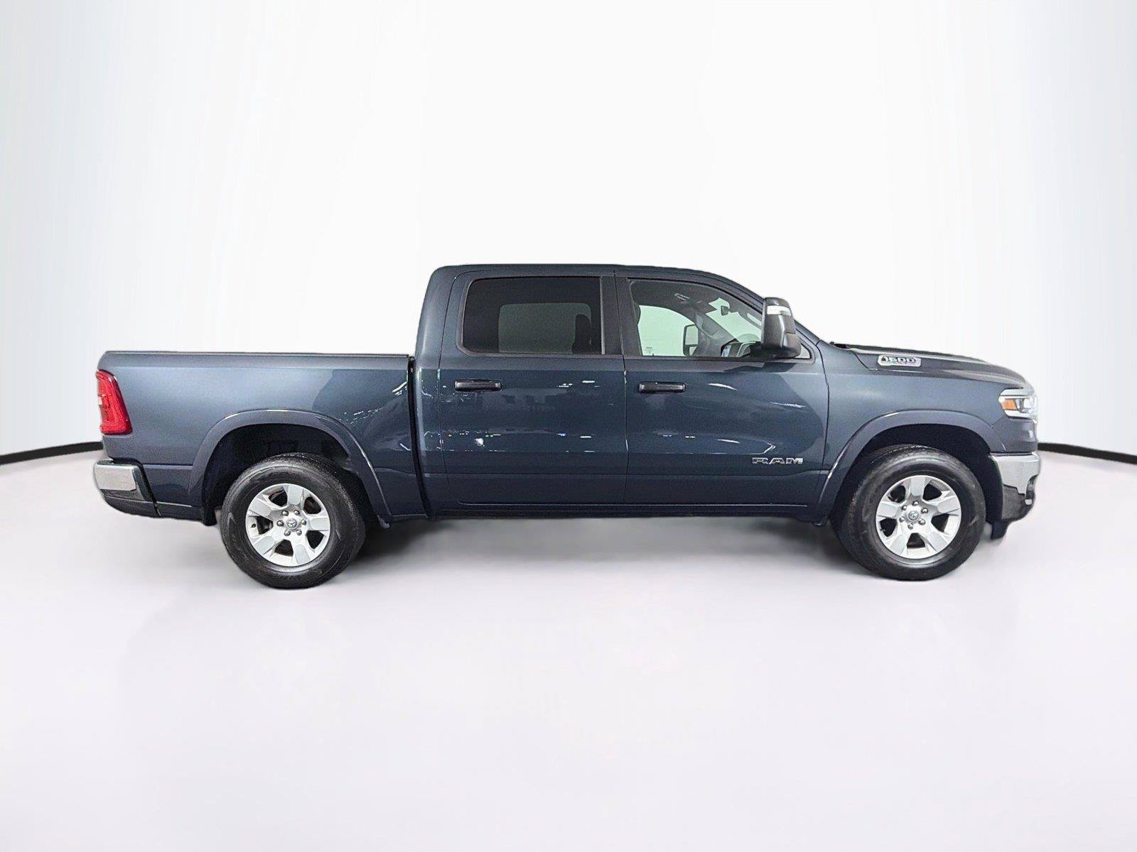 Used 2025 RAM 1500 Big Horn AWD/4WD image 12