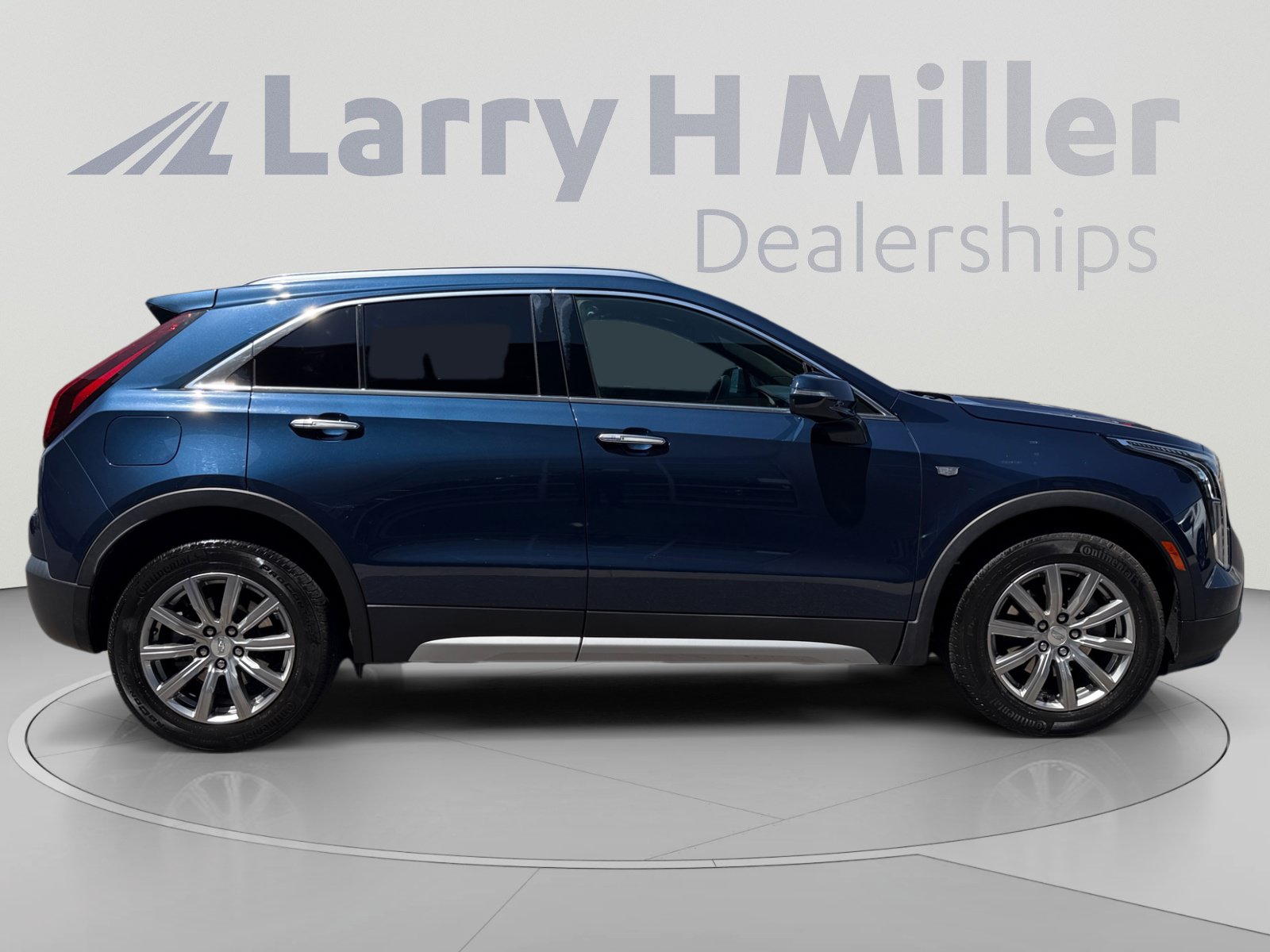 Used 2021 Cadillac XT4 Premium Luxury AWD/4WD image 6