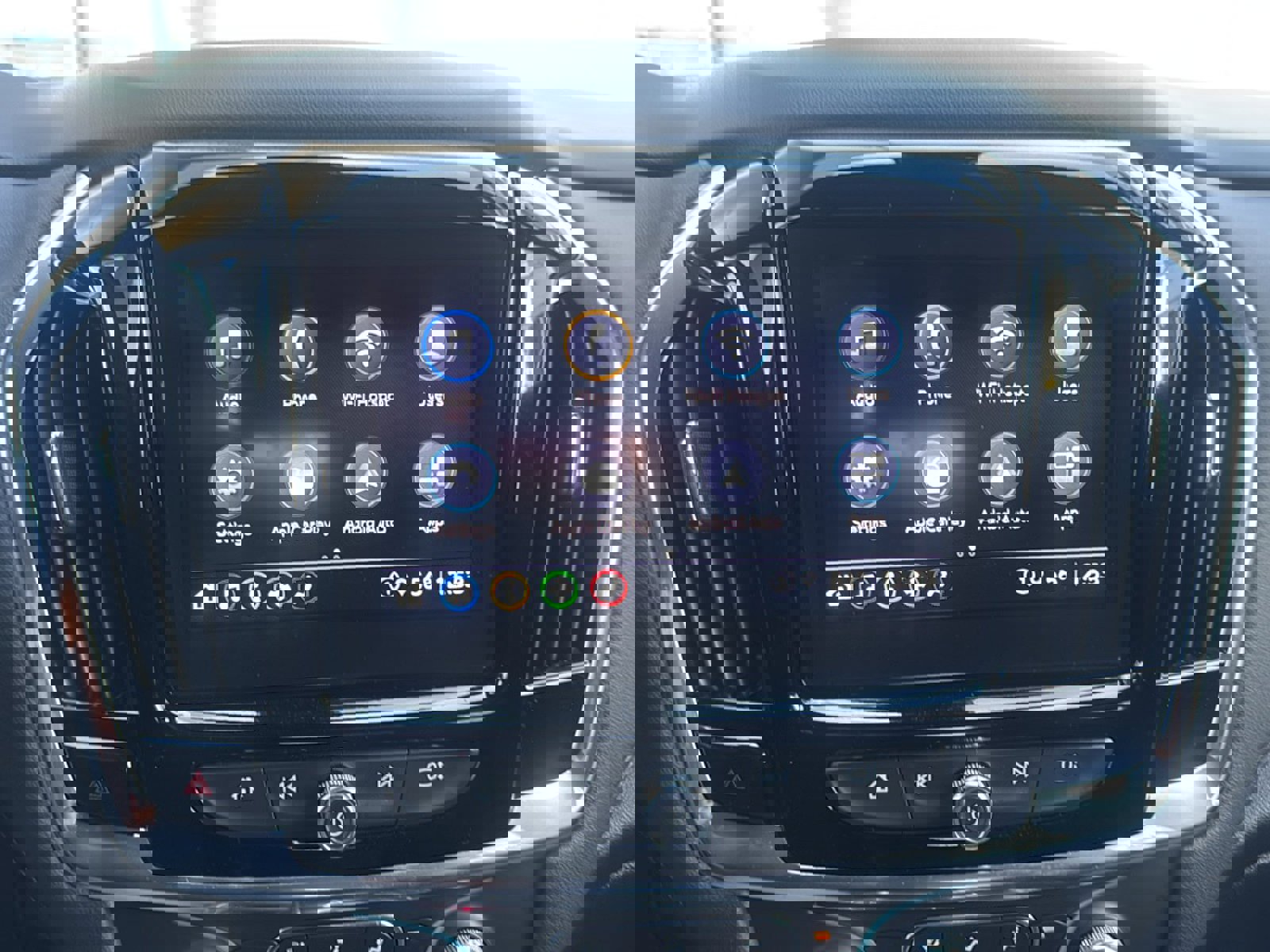 Used 2023 Chevrolet Traverse LT w/ Rear Camera Mirror Package image 33