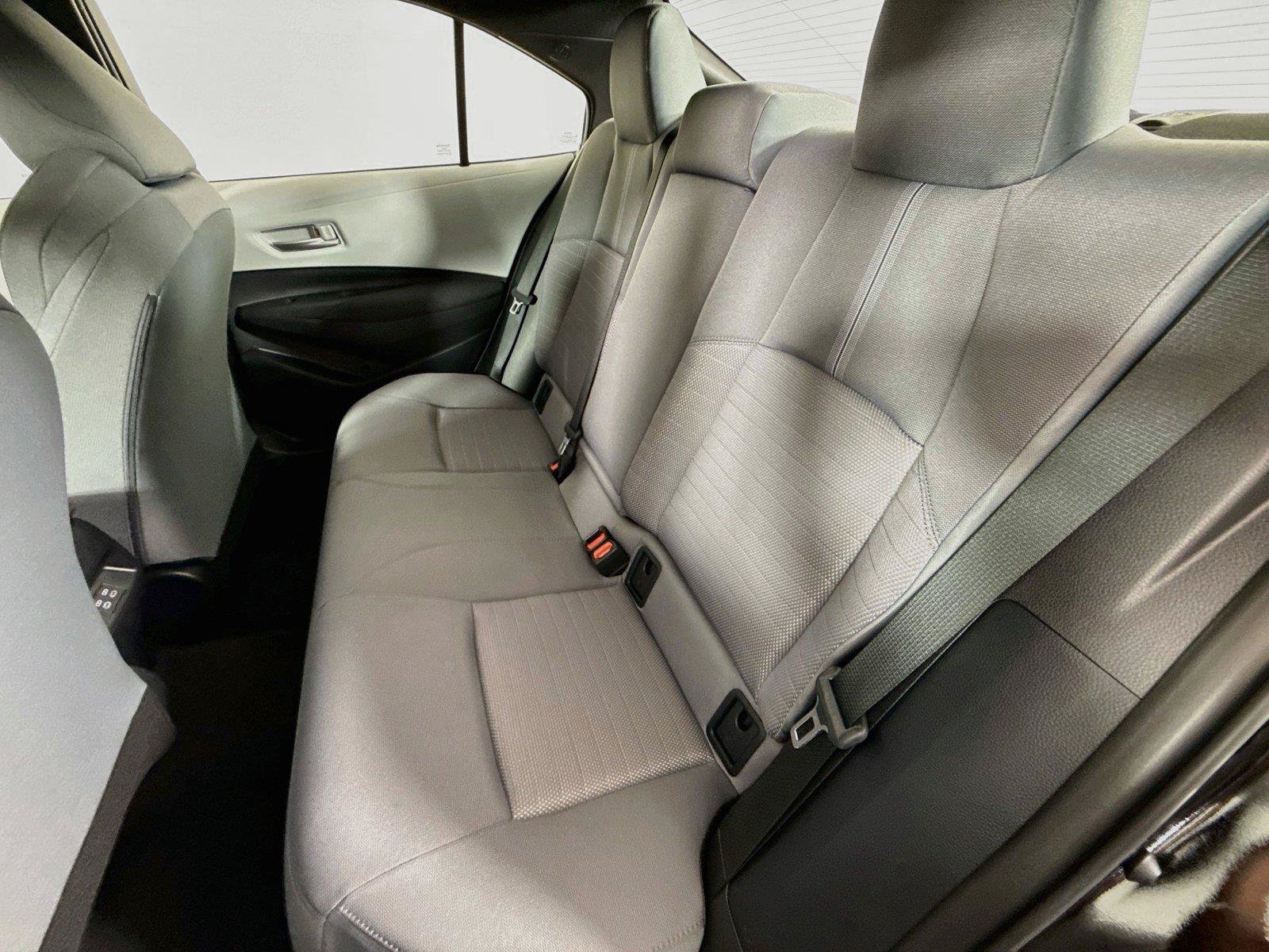 Used 2026 Toyota Corolla SE FWD image 26