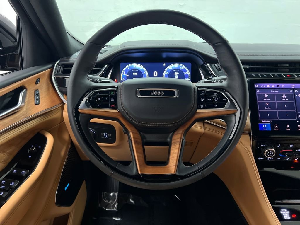 Used 2025 Jeep Grand Cherokee L Summit image 16