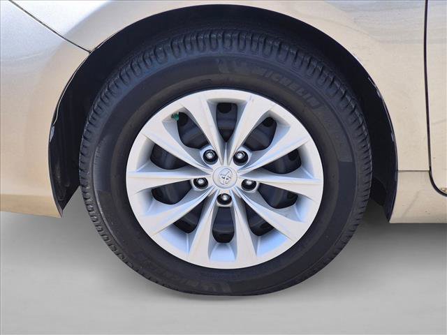 Used 2017 Toyota Camry LE FWD image 21