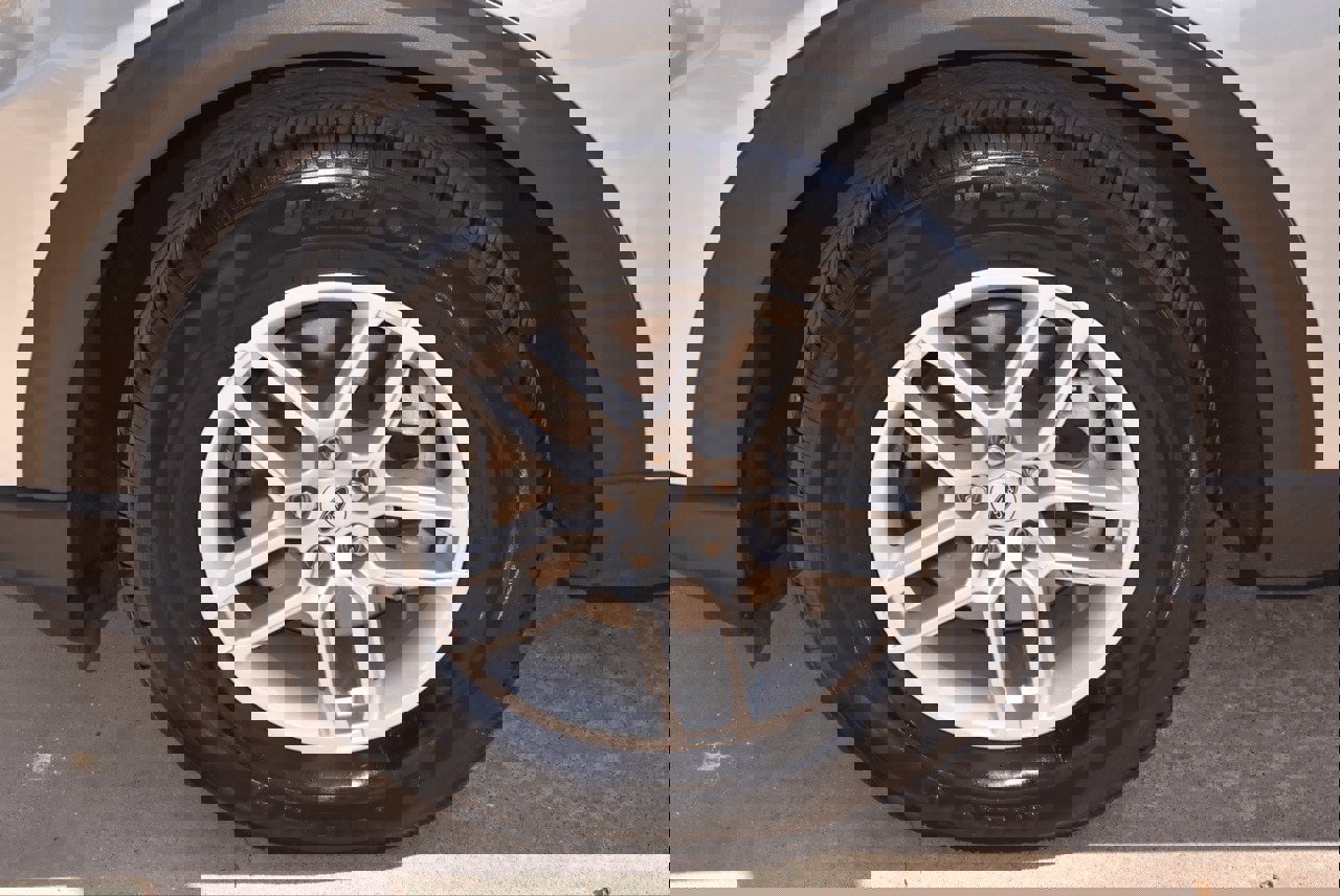 Certified 2025 Ford Explorer Active w/ Active Comfort Package image 37