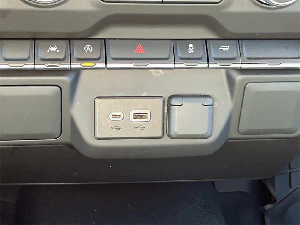Used 2024 Chevrolet Silverado 1500 W/T w/ WT Value Package image 24