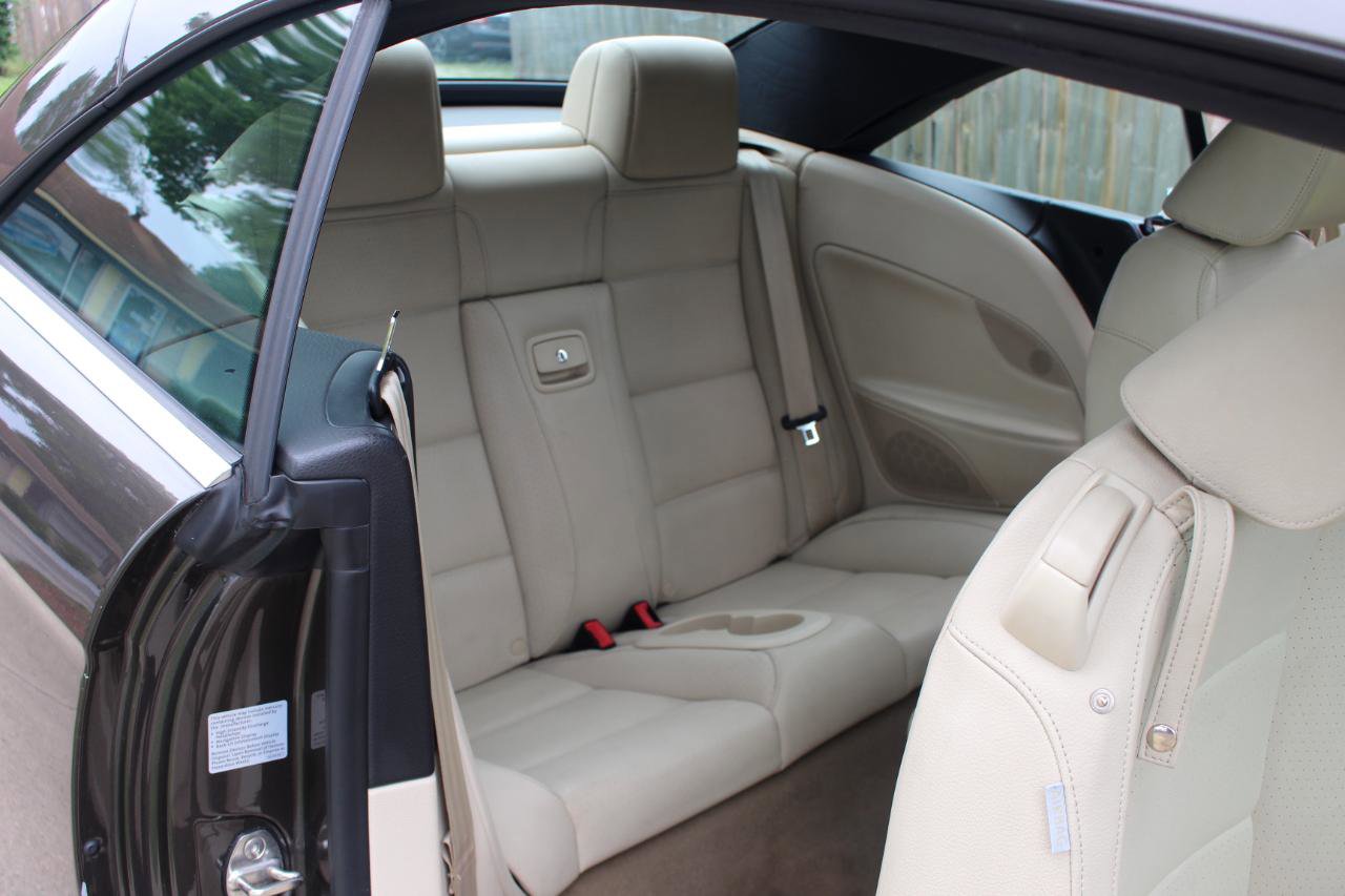 Used 2015 Volkswagen Eos Komfort FWD image 40