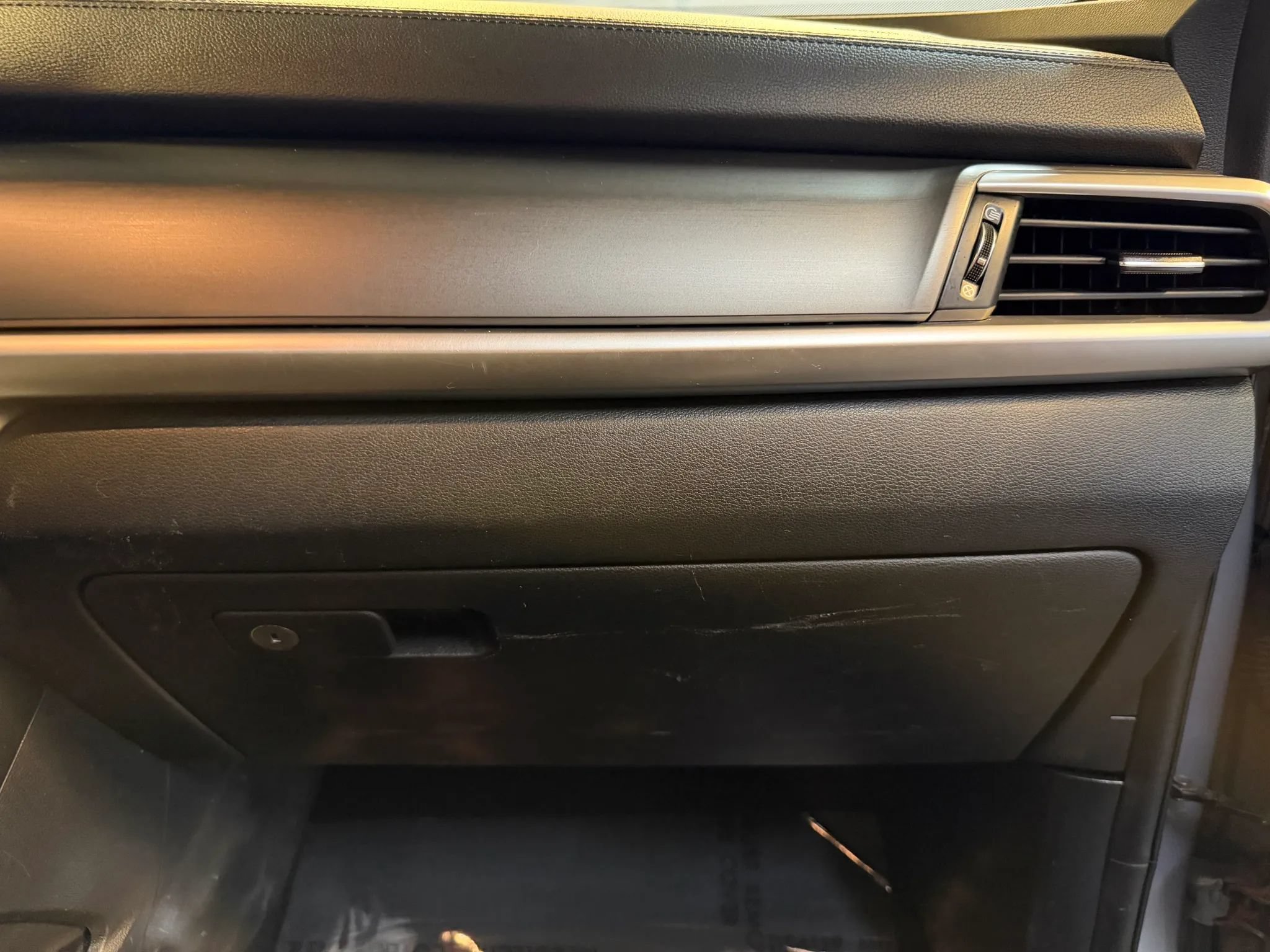 Used 2020 Kia Telluride LX AWD/4WD image 29