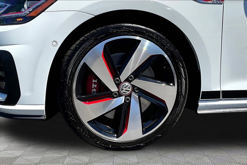 Used 2018 Volkswagen GTI Autobahn image 24