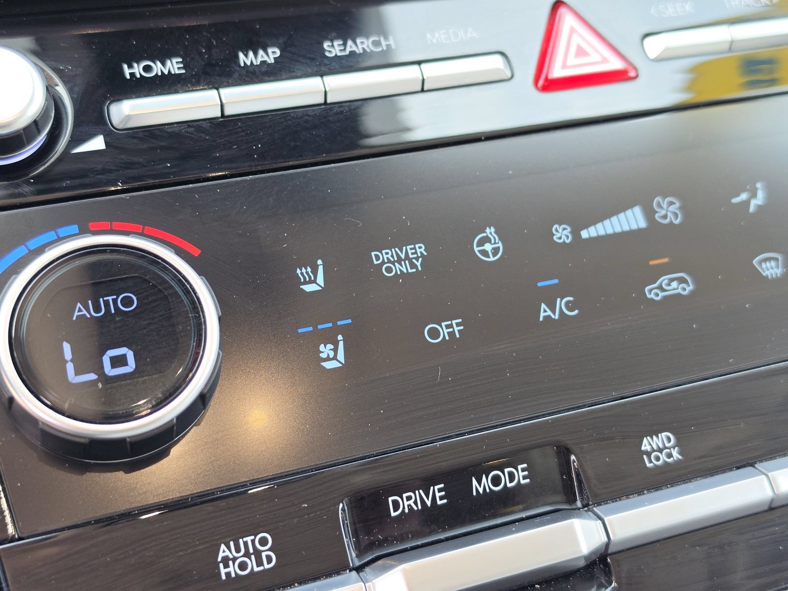 Used 2025 Hyundai Santa Fe Calligraphy AWD/4WD image 30