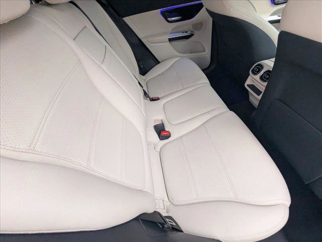 Used 2023 Mercedes-Benz GLC 300 image 19